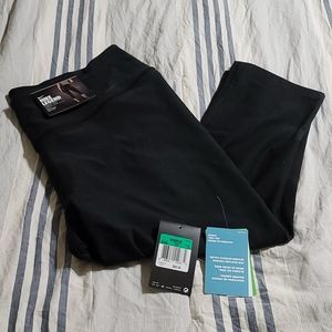 NWT Women's Nike Capri Length Leggings XL